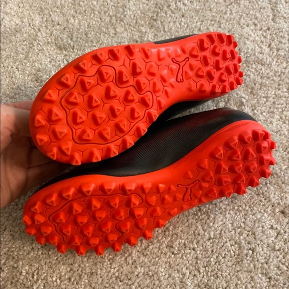 Puma indoor cleats size 13c - Picture 3 of 6